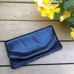 3/$25 vintage 80s black faux leather fold over clutch